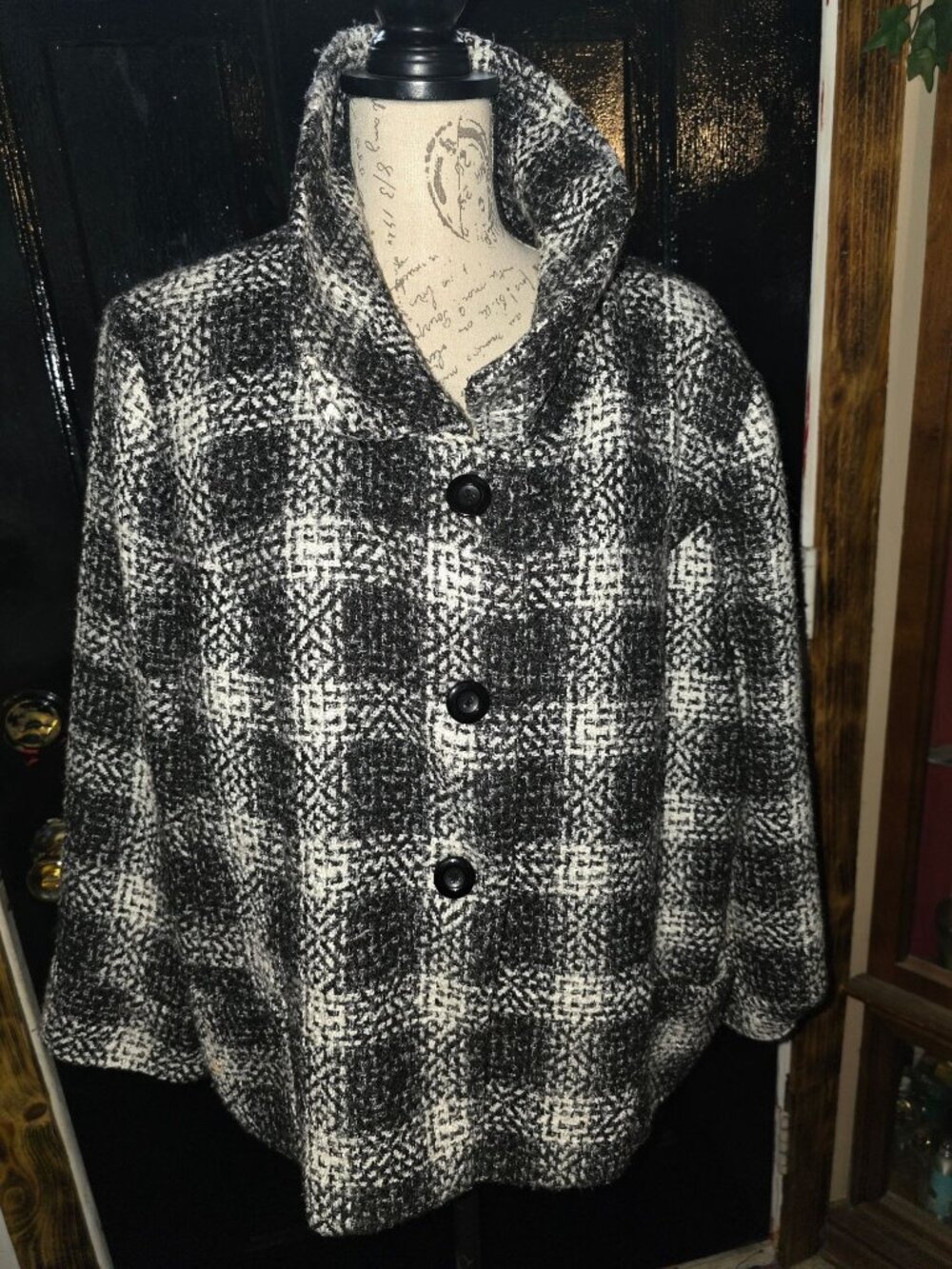 Black & White Plaid Investments Womens 2X Coat With Button Closure & High Neckli